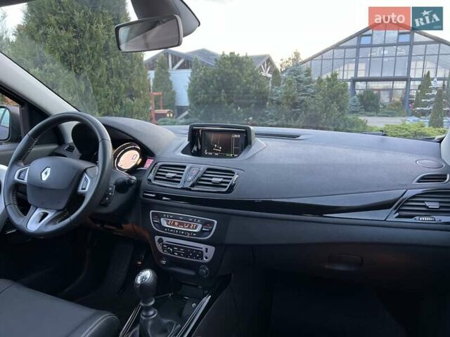 Коричневый Рено Меган, объемом двигателя 1.46 л и пробегом 223 тыс. км за 8999 $, фото 107 на Automoto.ua