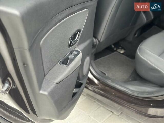 Коричневый Рено Меган, объемом двигателя 0 л и пробегом 170 тыс. км за 10800 $, фото 14 на Automoto.ua