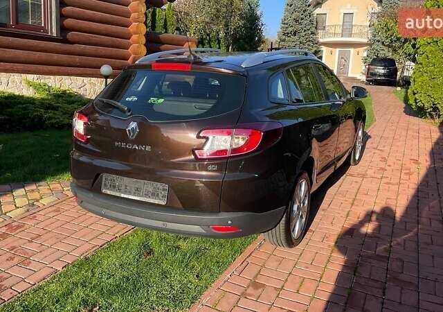 Коричневый Рено Меган, объемом двигателя 1.5 л и пробегом 202 тыс. км за 9400 $, фото 3 на Automoto.ua