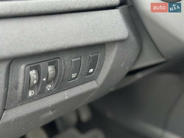 Коричневый Рено Меган, объемом двигателя 0 л и пробегом 170 тыс. км за 10800 $, фото 25 на Automoto.ua