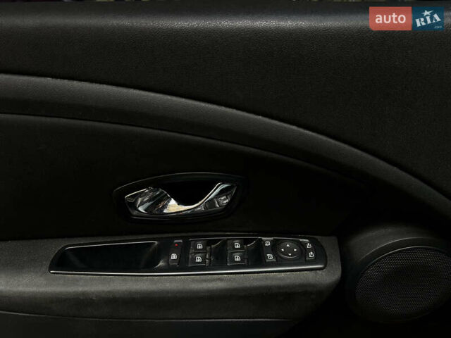 Коричневый Рено Меган, объемом двигателя 1.5 л и пробегом 230 тыс. км за 7900 $, фото 37 на Automoto.ua