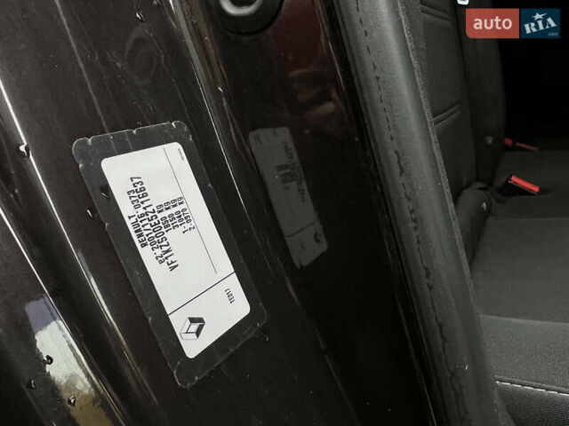 Коричневый Рено Меган, объемом двигателя 1.5 л и пробегом 230 тыс. км за 7900 $, фото 20 на Automoto.ua