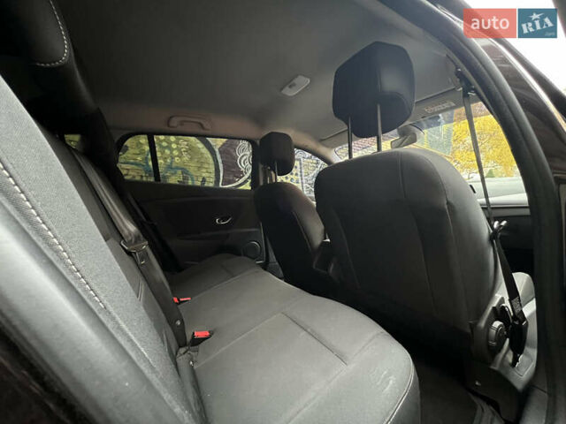 Коричневый Рено Меган, объемом двигателя 1.5 л и пробегом 230 тыс. км за 7900 $, фото 32 на Automoto.ua