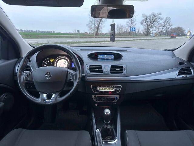 Коричневий Рено Меган, об'ємом двигуна 1.5 л та пробігом 235 тис. км за 8800 $, фото 2 на Automoto.ua