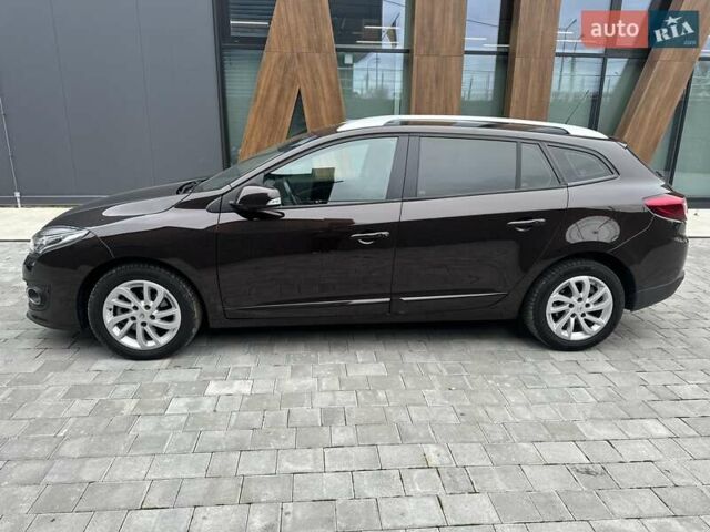 Коричневый Рено Меган, объемом двигателя 0 л и пробегом 170 тыс. км за 10800 $, фото 37 на Automoto.ua