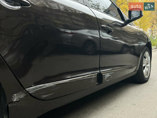 Коричневый Рено Меган, объемом двигателя 1.5 л и пробегом 230 тыс. км за 7900 $, фото 13 на Automoto.ua