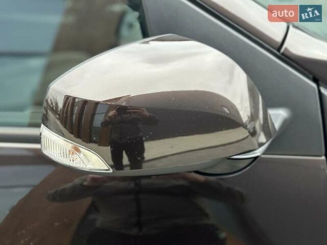 Коричневый Рено Меган, объемом двигателя 0 л и пробегом 170 тыс. км за 10800 $, фото 47 на Automoto.ua