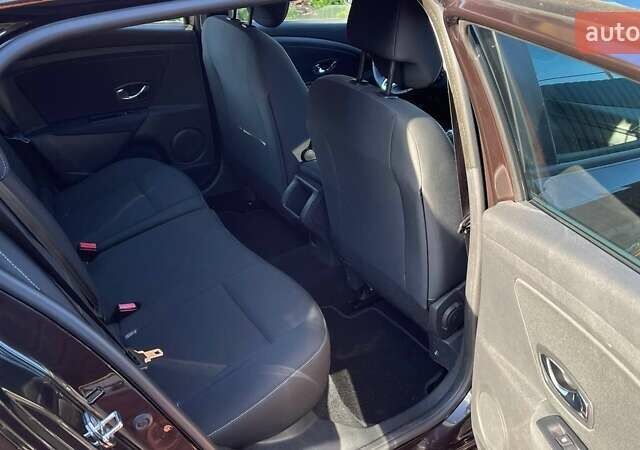 Коричневый Рено Меган, объемом двигателя 1.5 л и пробегом 202 тыс. км за 9400 $, фото 22 на Automoto.ua