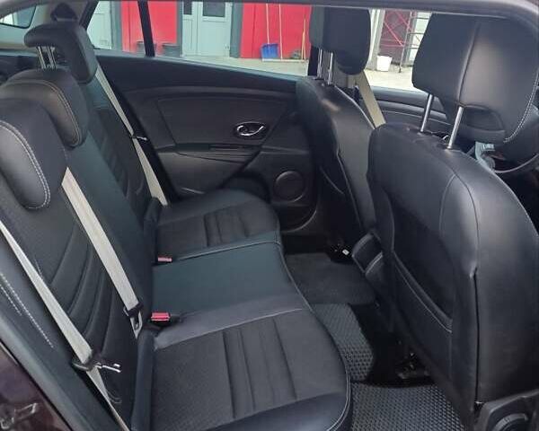 Коричневый Рено Меган, объемом двигателя 1.2 л и пробегом 265 тыс. км за 7200 $, фото 10 на Automoto.ua