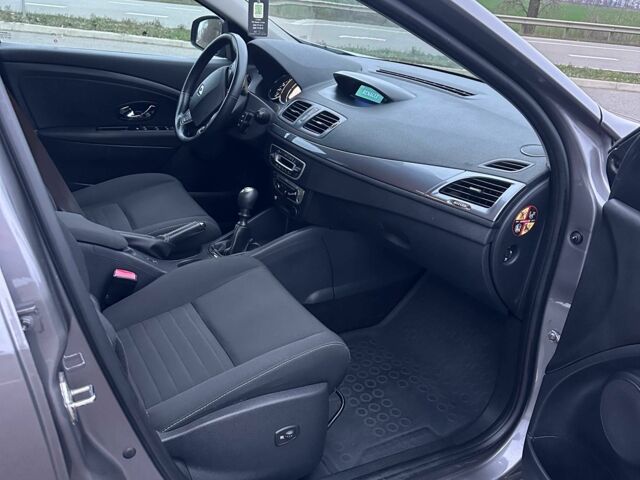 Коричневий Рено Меган, об'ємом двигуна 1.5 л та пробігом 235 тис. км за 8800 $, фото 22 на Automoto.ua