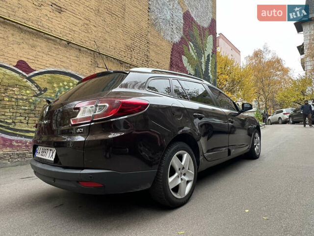 Коричневый Рено Меган, объемом двигателя 1.5 л и пробегом 230 тыс. км за 7900 $, фото 5 на Automoto.ua