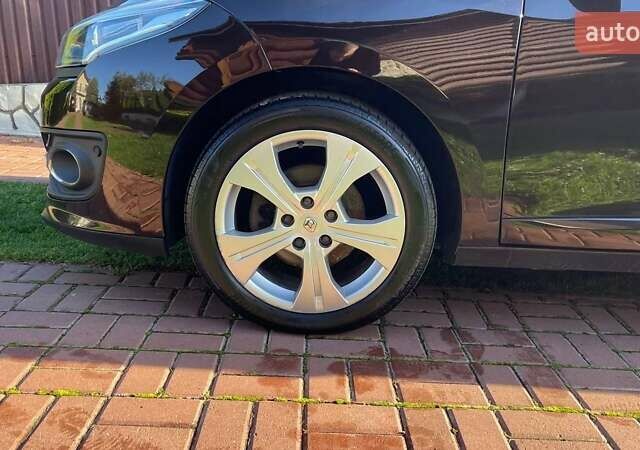 Коричневый Рено Меган, объемом двигателя 1.5 л и пробегом 202 тыс. км за 9400 $, фото 5 на Automoto.ua