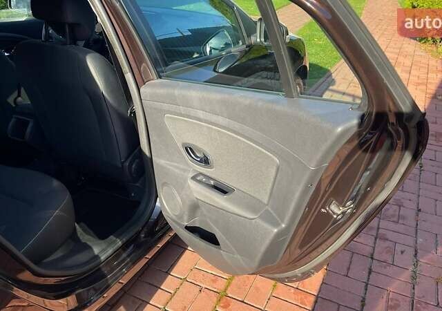 Коричневый Рено Меган, объемом двигателя 1.5 л и пробегом 202 тыс. км за 9400 $, фото 23 на Automoto.ua