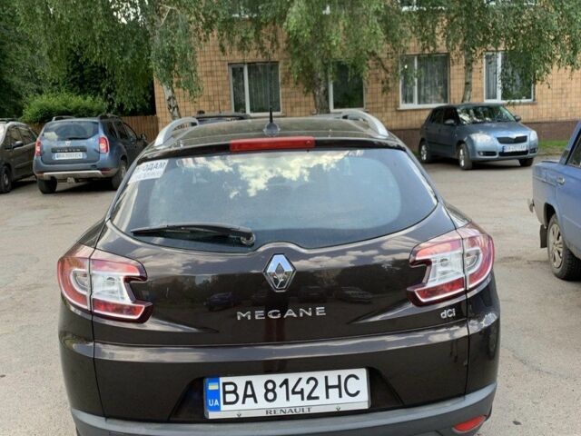 Коричневый Рено Меган, объемом двигателя 1.5 л и пробегом 240 тыс. км за 9100 $, фото 3 на Automoto.ua