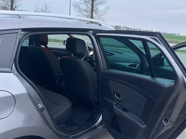 Коричневий Рено Меган, об'ємом двигуна 1.5 л та пробігом 235 тис. км за 8800 $, фото 4 на Automoto.ua