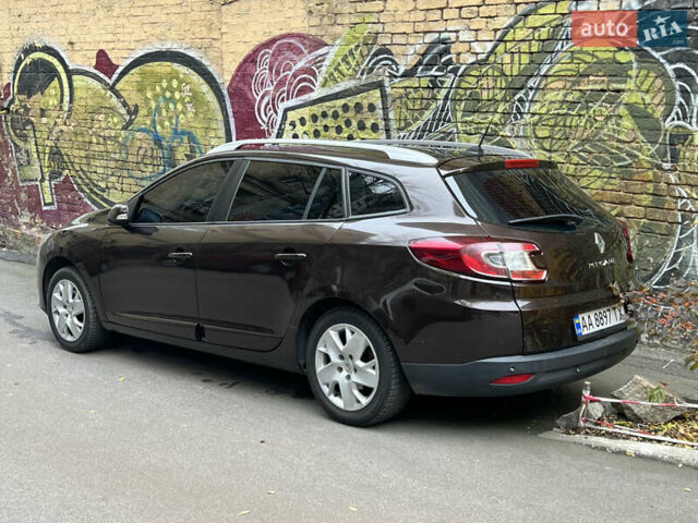 Коричневый Рено Меган, объемом двигателя 1.5 л и пробегом 230 тыс. км за 7900 $, фото 3 на Automoto.ua