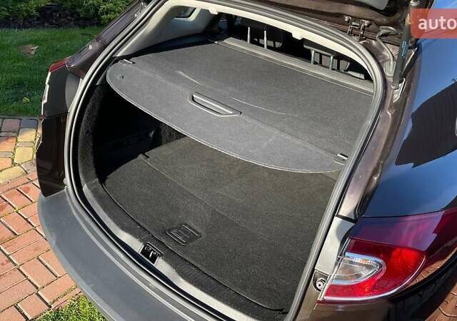 Коричневый Рено Меган, объемом двигателя 1.5 л и пробегом 202 тыс. км за 9400 $, фото 27 на Automoto.ua