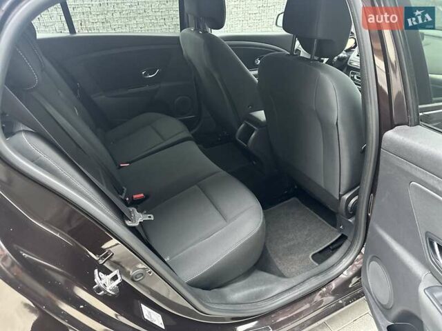 Коричневый Рено Меган, объемом двигателя 0 л и пробегом 170 тыс. км за 10800 $, фото 7 на Automoto.ua