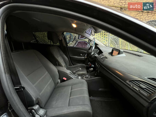 Коричневый Рено Меган, объемом двигателя 1.5 л и пробегом 230 тыс. км за 7900 $, фото 34 на Automoto.ua