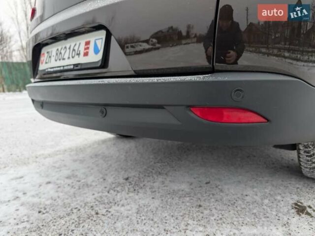 Коричневый Рено Меган, объемом двигателя 1.2 л и пробегом 135 тыс. км за 7950 $, фото 22 на Automoto.ua