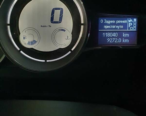 Коричневий Рено Меган, об'ємом двигуна 1.46 л та пробігом 130 тис. км за 10000 $, фото 12 на Automoto.ua