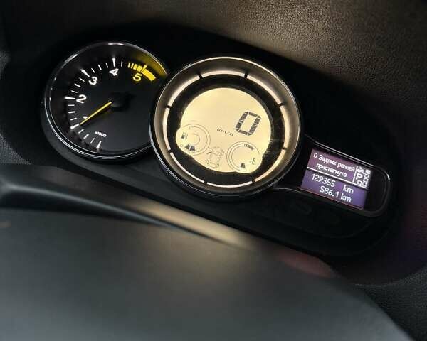 Коричневий Рено Меган, об'ємом двигуна 1.46 л та пробігом 129 тис. км за 9999 $, фото 12 на Automoto.ua