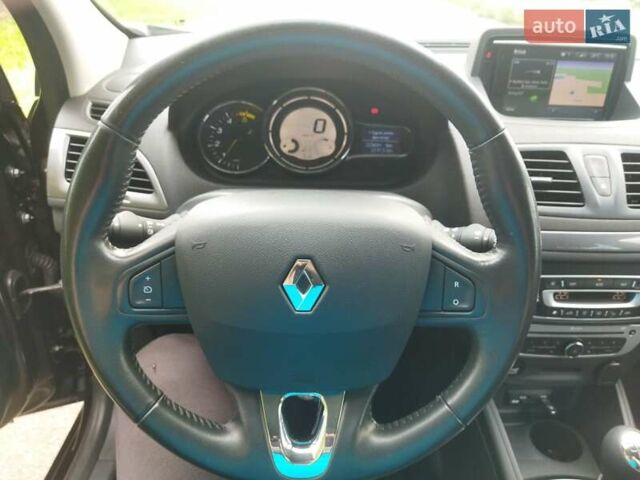 Коричневый Рено Меган, объемом двигателя 1.5 л и пробегом 223 тыс. км за 10700 $, фото 11 на Automoto.ua
