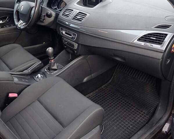 Коричневый Рено Меган, объемом двигателя 1.5 л и пробегом 164 тыс. км за 8750 $, фото 13 на Automoto.ua