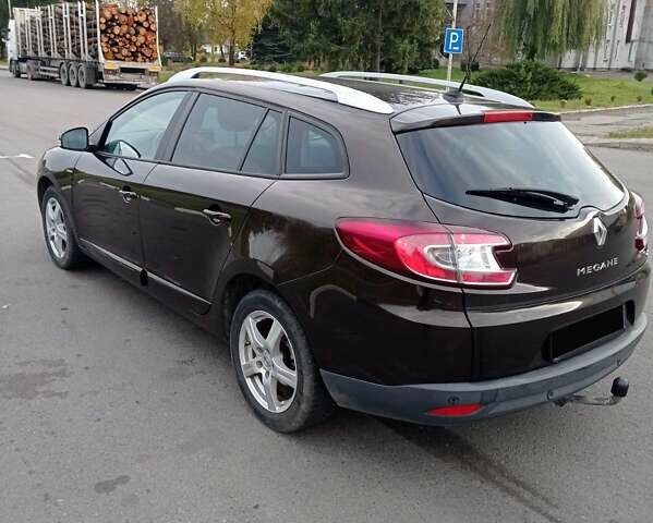 Коричневый Рено Меган, объемом двигателя 1.5 л и пробегом 164 тыс. км за 8750 $, фото 2 на Automoto.ua