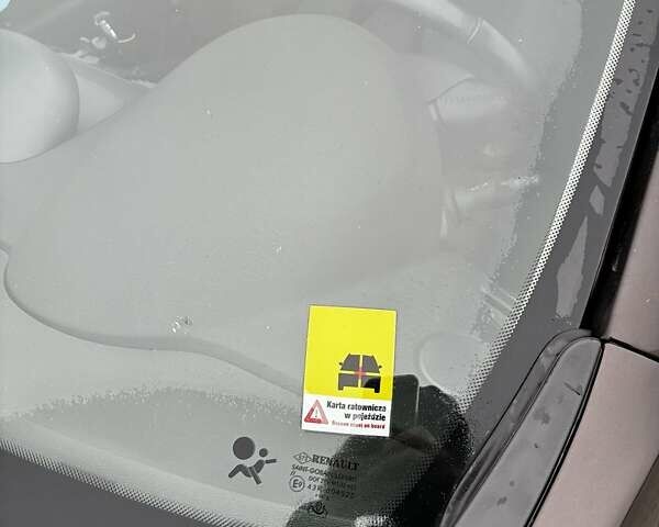 Коричневий Рено Меган, об'ємом двигуна 1.5 л та пробігом 188 тис. км за 8800 $, фото 3 на Automoto.ua