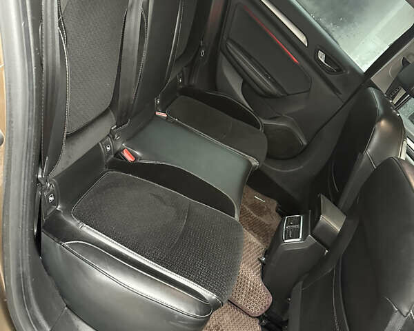 Коричневый Рено Меган, объемом двигателя 1.46 л и пробегом 246 тыс. км за 12199 $, фото 8 на Automoto.ua