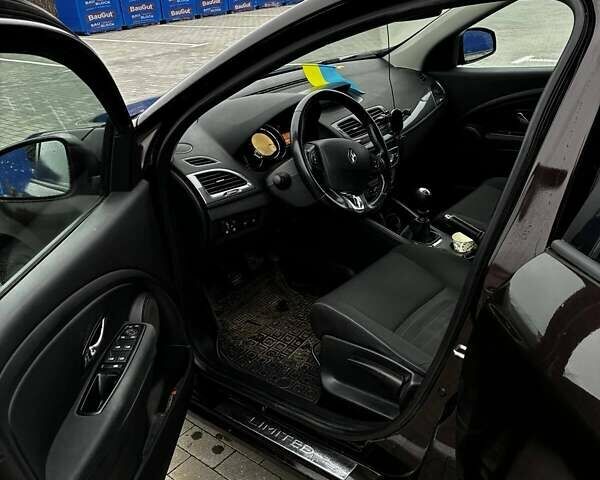 Коричневий Рено Меган, об'ємом двигуна 1.5 л та пробігом 188 тис. км за 8800 $, фото 8 на Automoto.ua