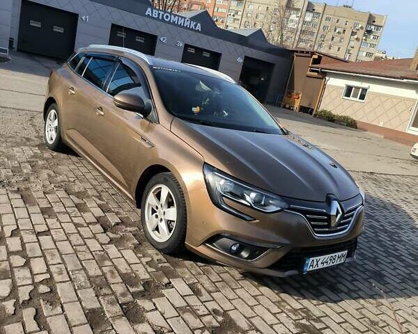 Коричневый Рено Меган, объемом двигателя 1.46 л и пробегом 227 тыс. км за 14000 $, фото 1 на Automoto.ua