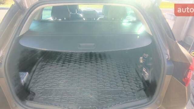 Коричневый Рено Меган, объемом двигателя 1.46 л и пробегом 300 тыс. км за 11952 $, фото 1 на Automoto.ua