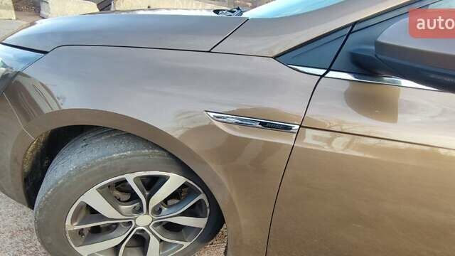 Коричневый Рено Меган, объемом двигателя 1.46 л и пробегом 300 тыс. км за 11952 $, фото 27 на Automoto.ua