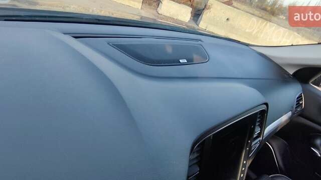 Коричневый Рено Меган, объемом двигателя 1.46 л и пробегом 300 тыс. км за 11952 $, фото 5 на Automoto.ua