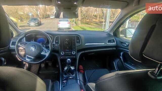 Коричневый Рено Меган, объемом двигателя 1.46 л и пробегом 300 тыс. км за 11952 $, фото 39 на Automoto.ua