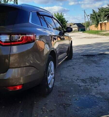Коричневий Рено Меган, об'ємом двигуна 1.46 л та пробігом 150 тис. км за 13000 $, фото 4 на Automoto.ua