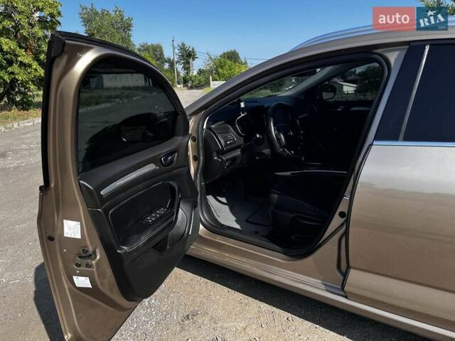 Коричневий Рено Меган, об'ємом двигуна 1.46 л та пробігом 214 тис. км за 15000 $, фото 15 на Automoto.ua