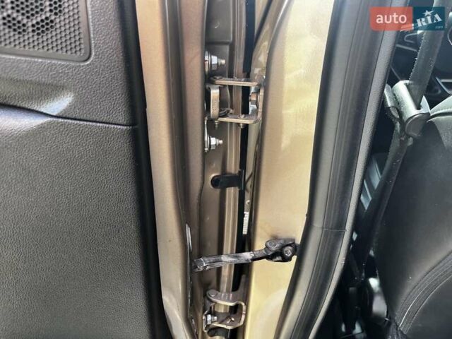 Коричневий Рено Меган, об'ємом двигуна 1.46 л та пробігом 214 тис. км за 15000 $, фото 20 на Automoto.ua