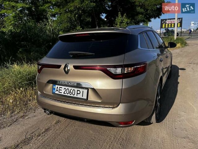 Коричневий Рено Меган, об'ємом двигуна 1.46 л та пробігом 214 тис. км за 15000 $, фото 10 на Automoto.ua