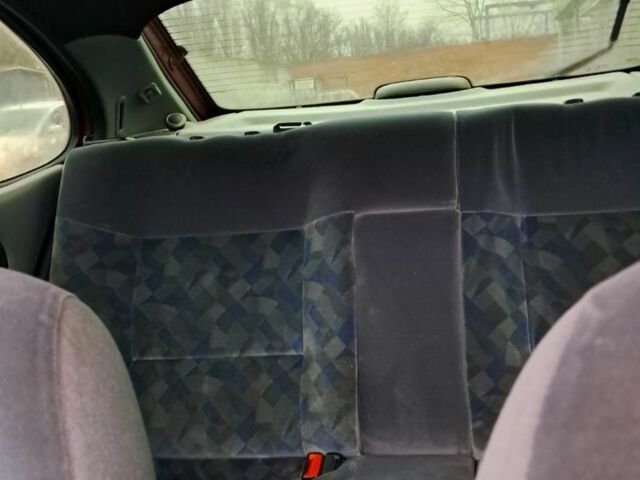 Красный Рено Меган, объемом двигателя 1.6 л и пробегом 260 тыс. км за 1700 $, фото 8 на Automoto.ua