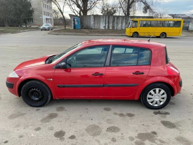 Красный Рено Меган, объемом двигателя 1.4 л и пробегом 287 тыс. км за 2500 $, фото 4 на Automoto.ua