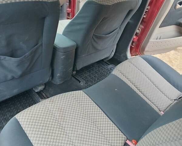 Червоний Рено Меган, об'ємом двигуна 1.5 л та пробігом 283 тис. км за 2600 $, фото 5 на Automoto.ua