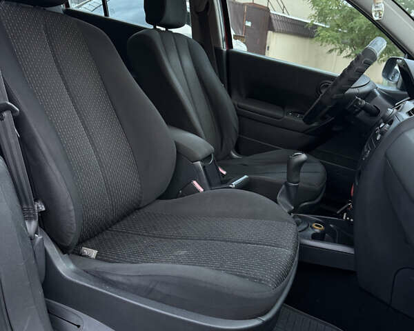 Красный Рено Меган, объемом двигателя 1.6 л и пробегом 160 тыс. км за 3350 $, фото 14 на Automoto.ua