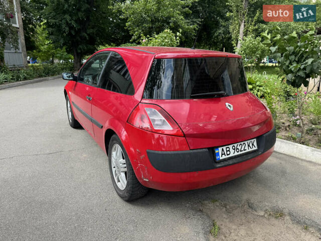 Красный Рено Меган, объемом двигателя 1.6 л и пробегом 285 тыс. км за 4500 $, фото 3 на Automoto.ua