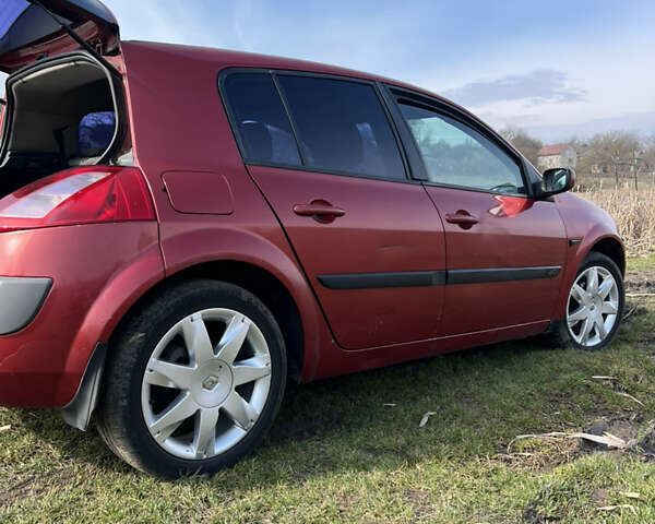 Красный Рено Меган, объемом двигателя 1.46 л и пробегом 262 тыс. км за 3400 $, фото 17 на Automoto.ua