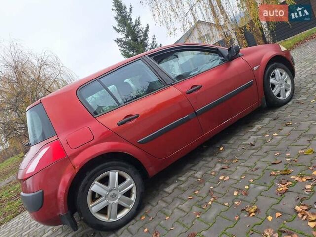 Красный Рено Меган, объемом двигателя 1.4 л и пробегом 206 тыс. км за 2300 $, фото 11 на Automoto.ua