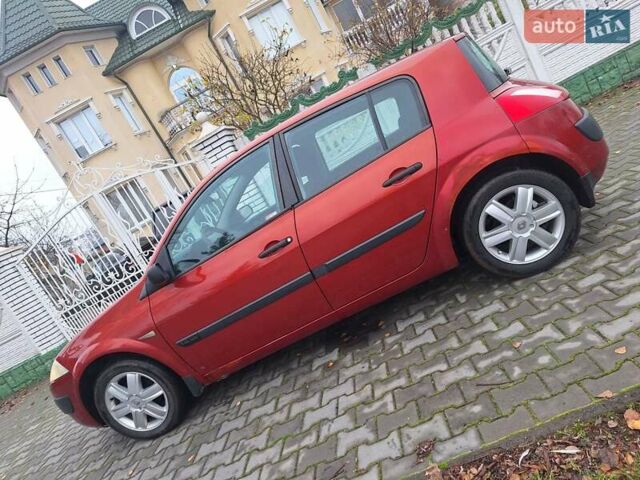 Красный Рено Меган, объемом двигателя 1.4 л и пробегом 206 тыс. км за 2300 $, фото 2 на Automoto.ua