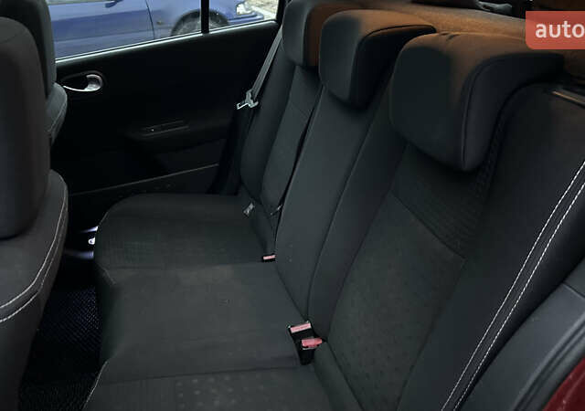 Червоний Рено Меган, об'ємом двигуна 1.6 л та пробігом 239 тис. км за 4700 $, фото 22 на Automoto.ua